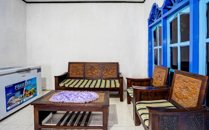 SPOT ON 92595 Umi Homestay Syariah
