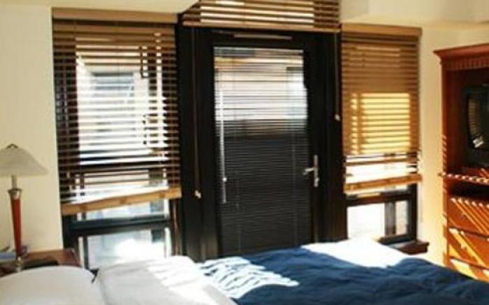 Skwachays Lodge