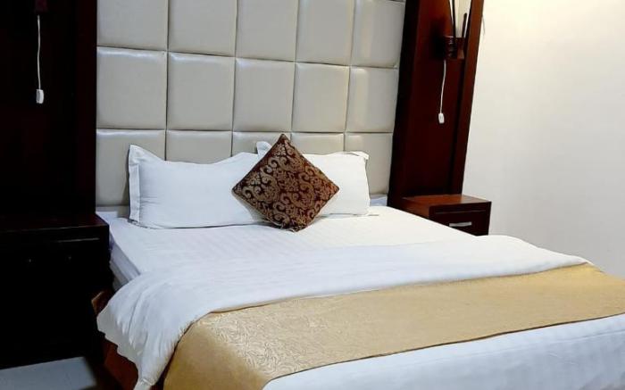 Ahlin Suites 3
