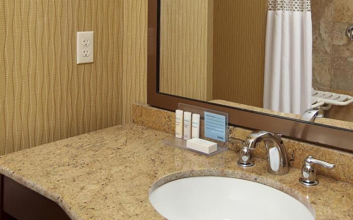 Hampton Inn & Suites by Hilton Fargo Medical Center