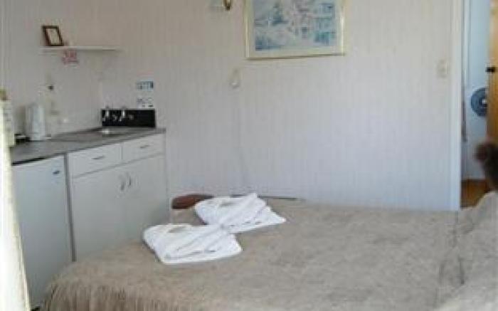 Colonial City Motel