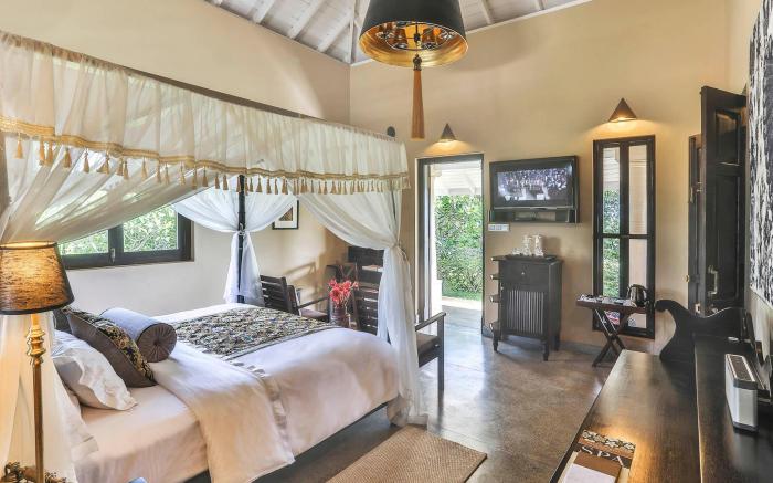 Villa Mayurana by Edwards Collection