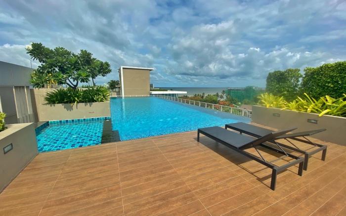 CHIC & CHILL 1 @The Blu X Condo Bangsaen อาคาร A