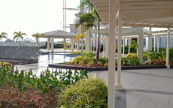 Seaview Apartment with Pool at Lapu-Lapu City