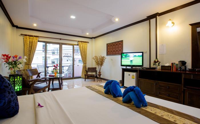 Baan Veerakit Guesthouse