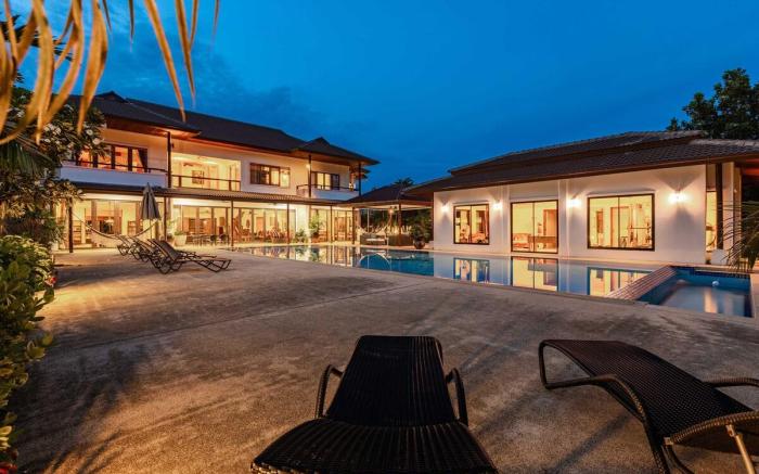 Large 6 Bed Luxury Villa on the Golf Course (PHJ)