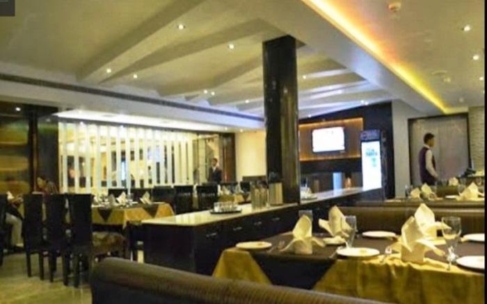 Hotel Ravisha Continental