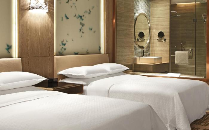 Four Points by Sheraton Luohe