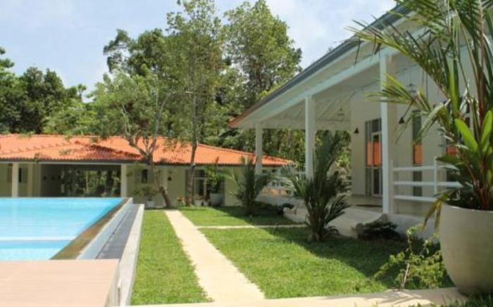 Beach Grove Villas