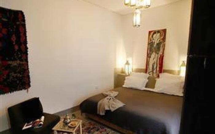 Riad Awa