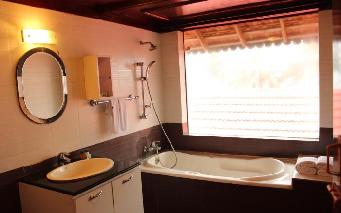 Black Beach Resort