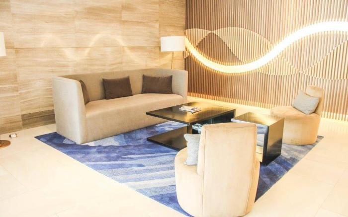 Mactan Newtown Spacious Condo w/ Pool near Airport