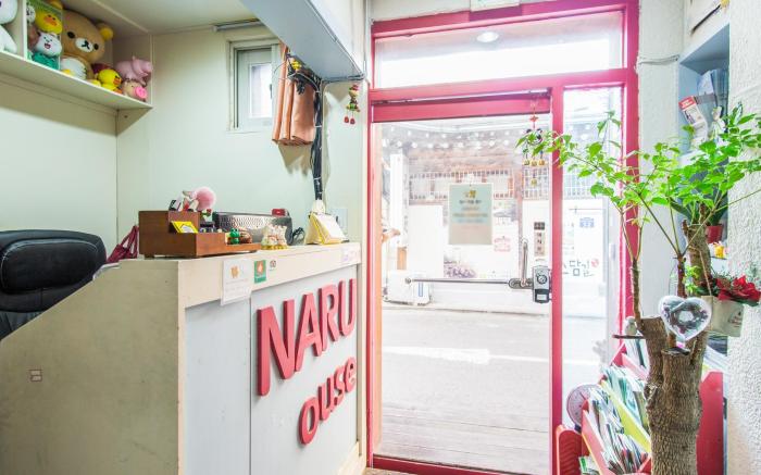 Naru Hostel