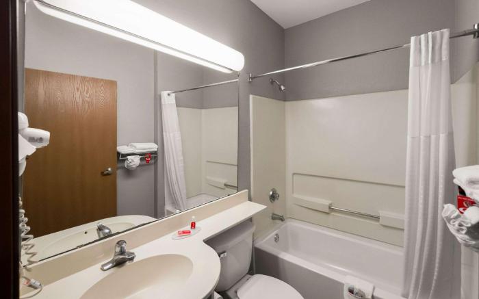 Econo Lodge Inn & Suites Mesquite - Dallas East