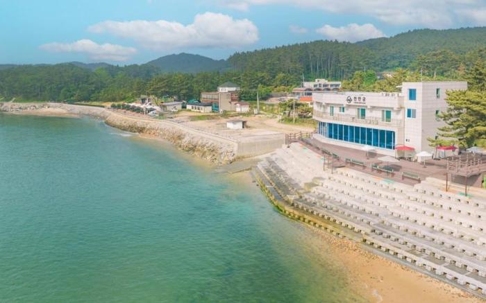 Taean Chunmangeum