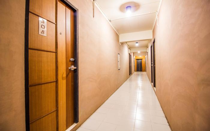 B2 Santitham (Wat Jed Yod) Boutique & Budget Hotel