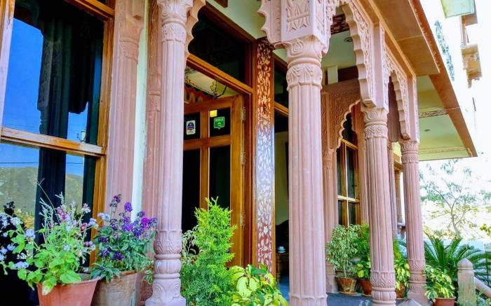 Teerth Palace