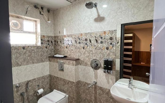 Hotel Avenue Suites - near International Airport Bangalore
