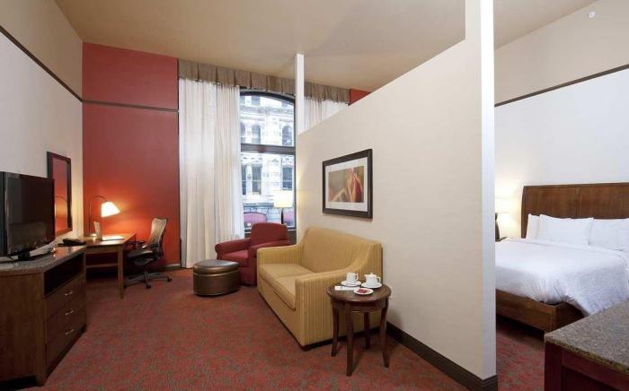 Hilton Garden Inn Milwaukee Downtown