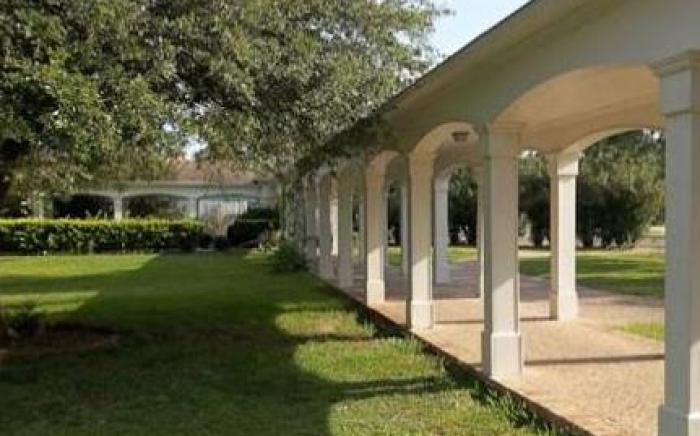 Columbia Lakes Hotel & Conference Center