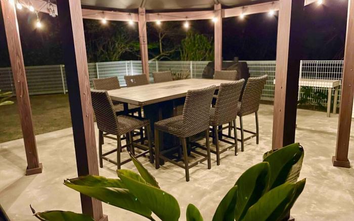Ohama Beach House & BBQ! 10 min walk to the beach!