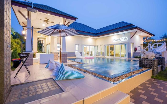 Beverly Hills Pool Villa