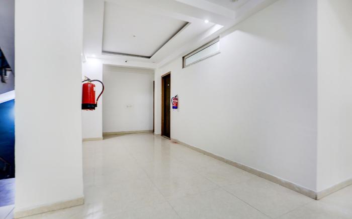 Hotel O Subhash Chowk Near Medanta Hospital Formerly L B Residency