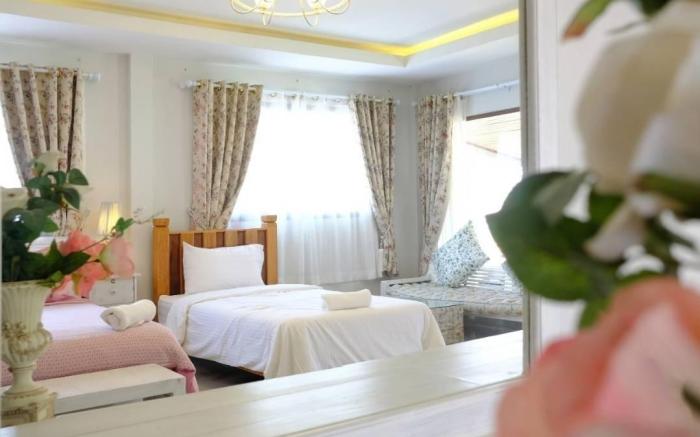 Mไร่หุบกะพงมาลีฮวนน่าResort&Restuarant(แสงจันทร์2)