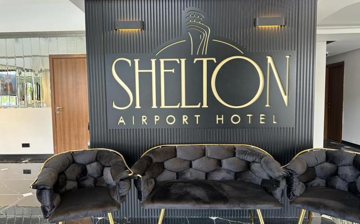 Shelton Airport Otel