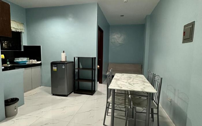 La Vita Urbana  “Room1” (1bed w/ wifi terrace&CR)