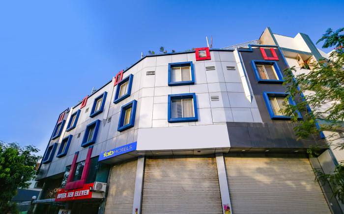 FabHotel Ten Eleven