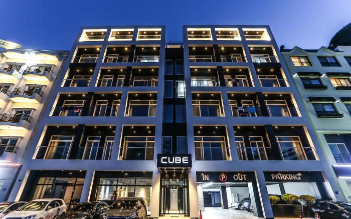 Hotel Cube
