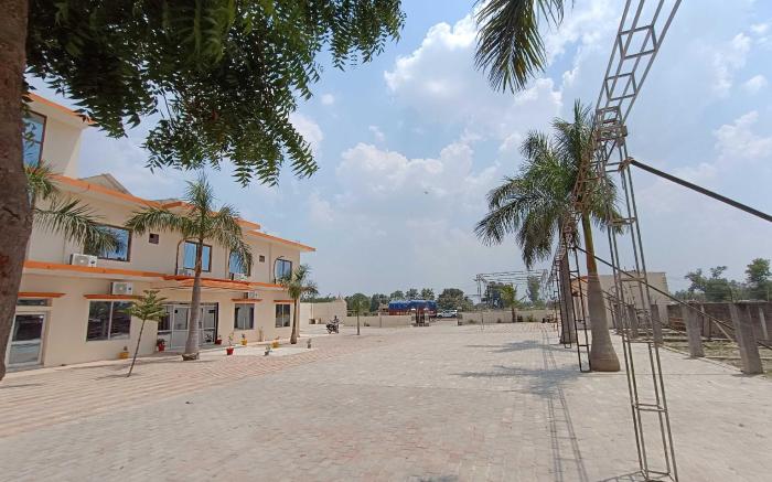 Hotel O Home Kanak Hotel & Resort Homestay