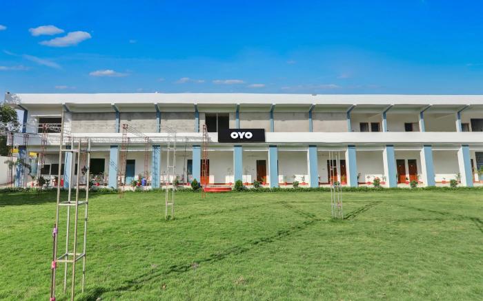 Super Hotel O Madhuraj Palace Takrohi Road