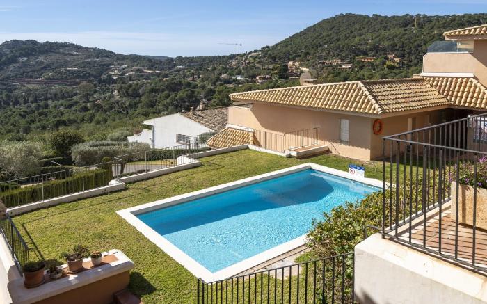 Alta House Suites Sa Blava