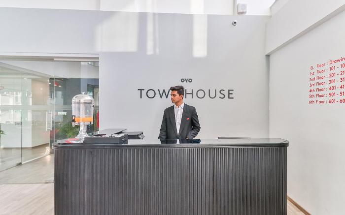 Super Townhouse Reva College University