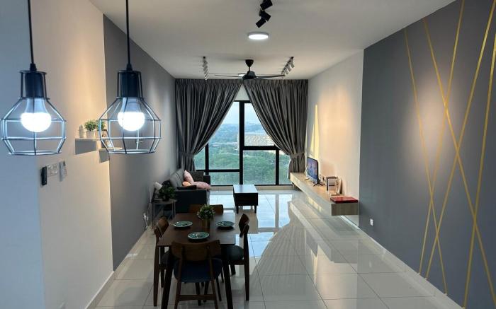 Serene Retreat @ JB Mosaic 2+1BR 4Queen 8-14pax