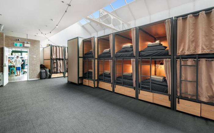 Tequila Sunrise Hostel Surfers Paradise