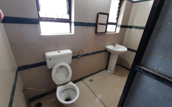 Sugandha Lodge, Solapur