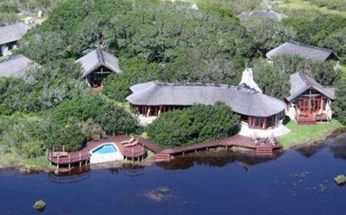 Mosaic Lagoon Lodge