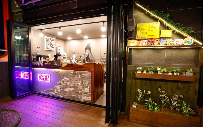 Guesthouse 24 Sinchon Avenue(803)