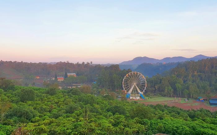 Dambri View Garden-Nha san go tap the