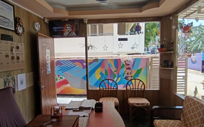 Sri Murugan beach paradise hotel 