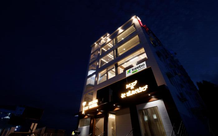 Itsy Hotels Silver Keys