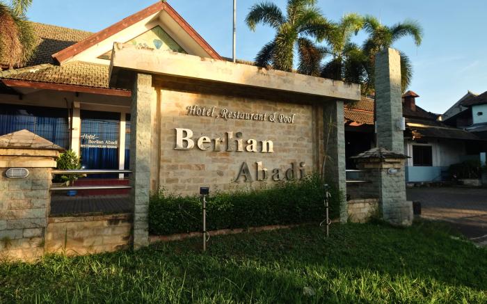 Berlian Abadi Hotel Banyuwangi by Sinergi
