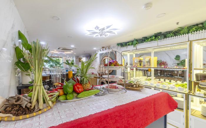 Tiffany Hotel & Restaurant