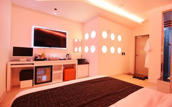 Jun Self Check-in Motel