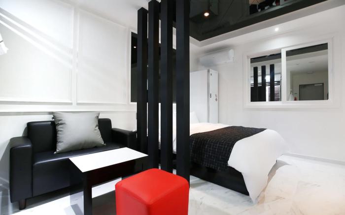 Jun Self Check-in Motel