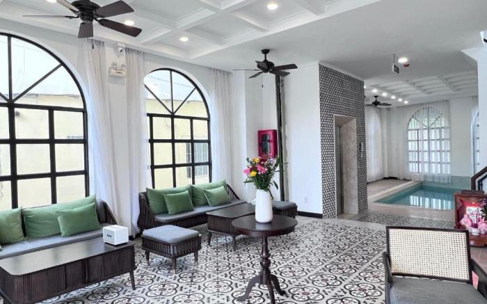 Wanderlust Hotel