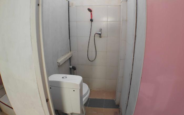 Charis Homestay ( Double Room AC) 